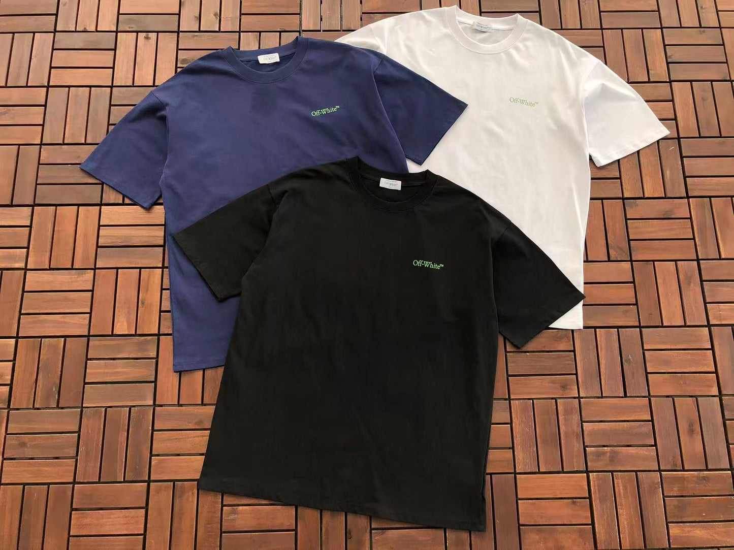 T-shirt Off