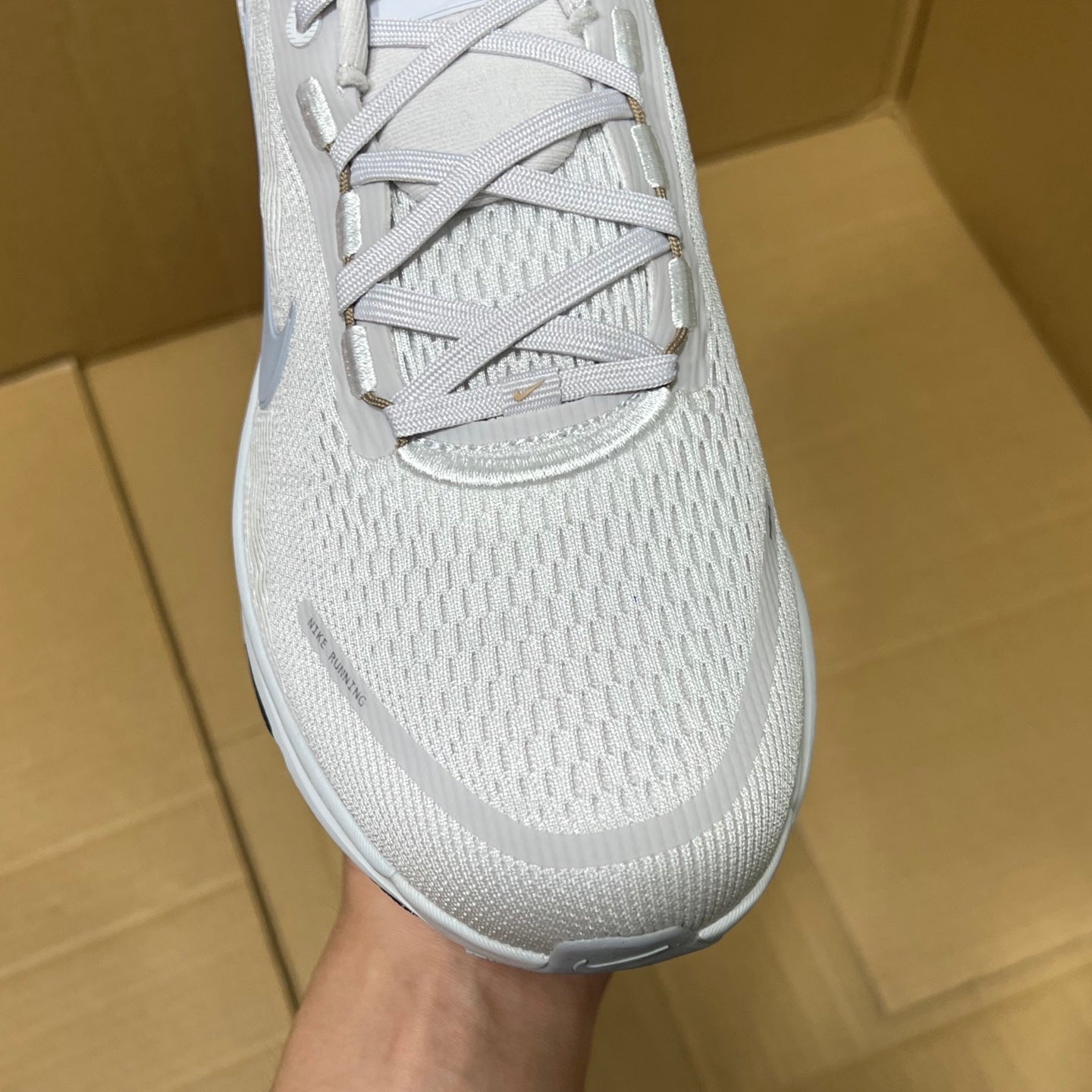 Vomero 18 Vast Grey Summit White