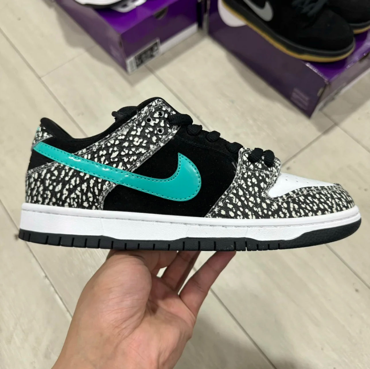 SB Dunk Low Atmos Elephant