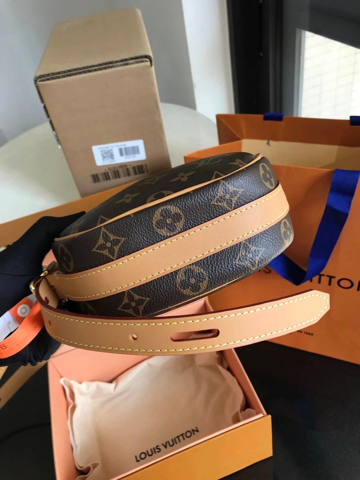 Louis Vuitton Boitê Chapeu Souple