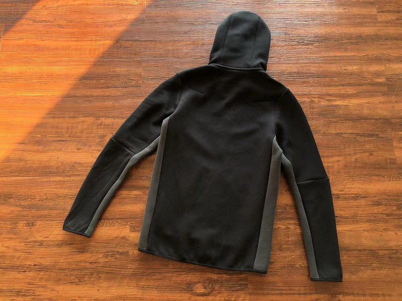 Conjunto Tech Fleece Preto e Cinza