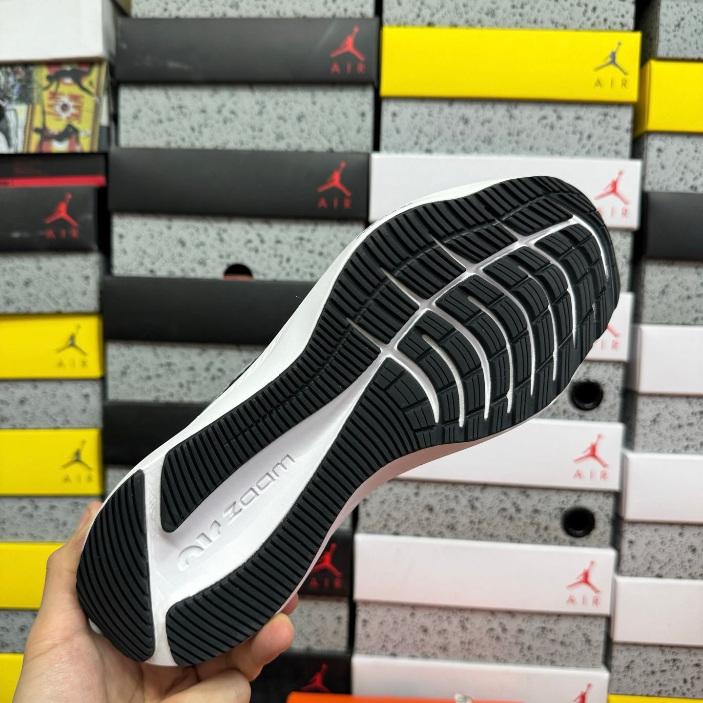 Winflo 8 White/Black