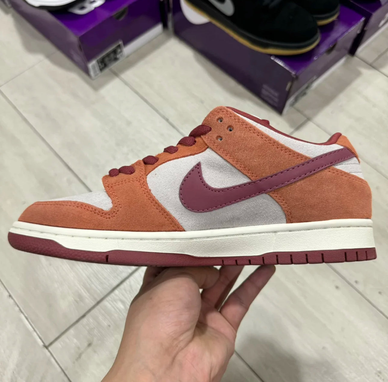 SB Dunk Low Dark Russet Cedar