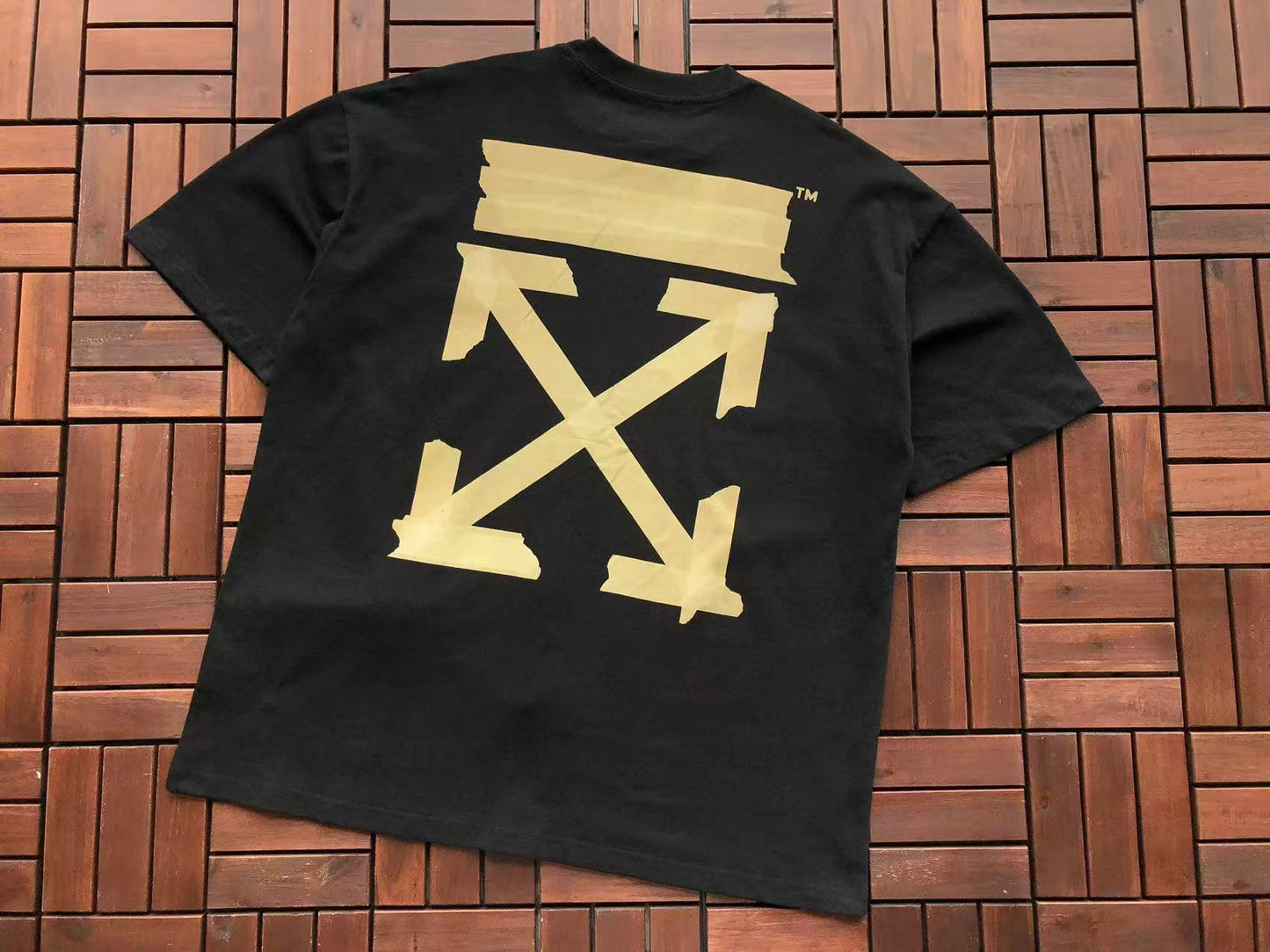 T-shirt Off
