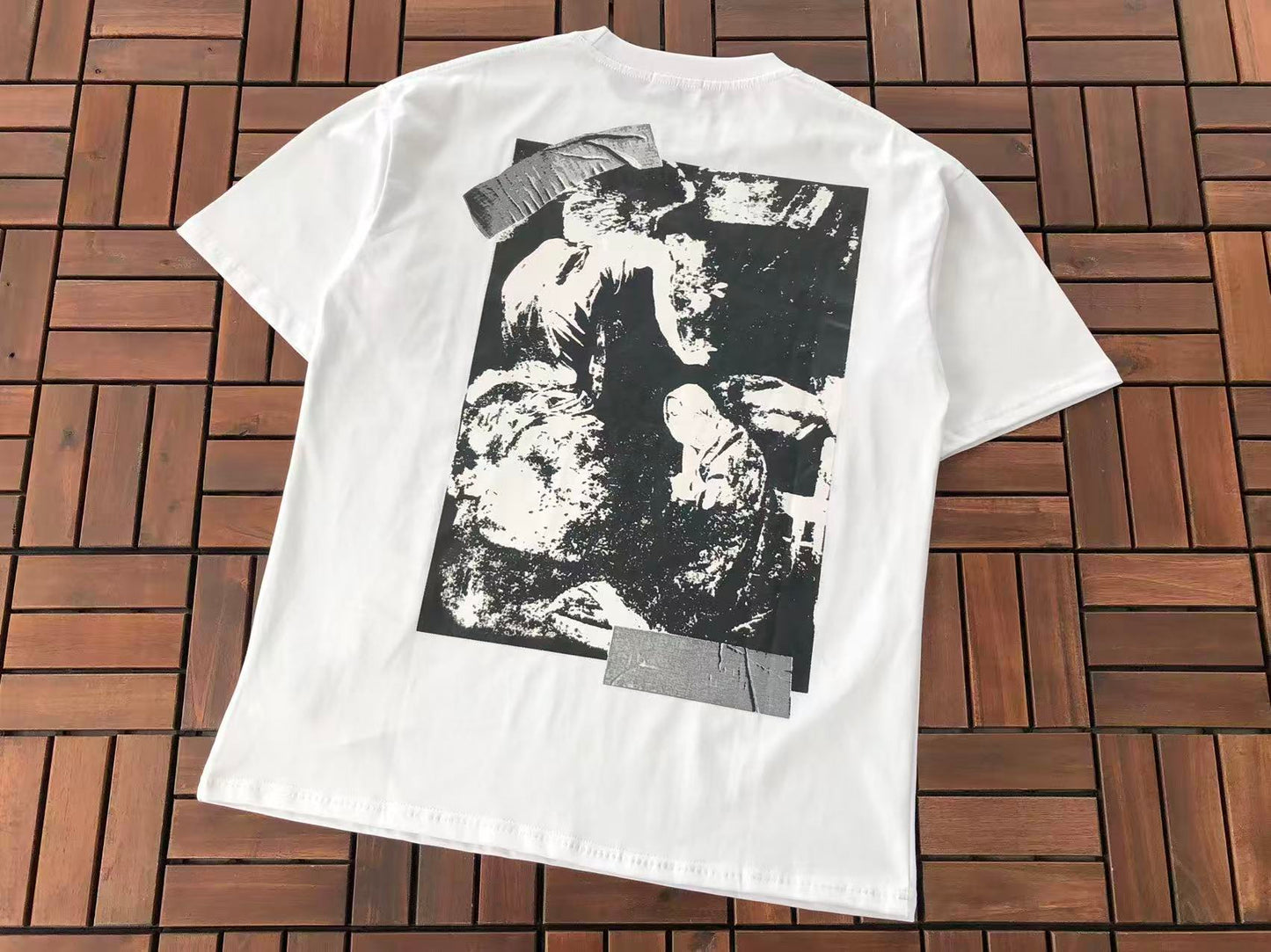 T-shirt Off