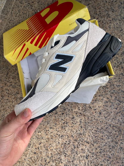 New Balance 990