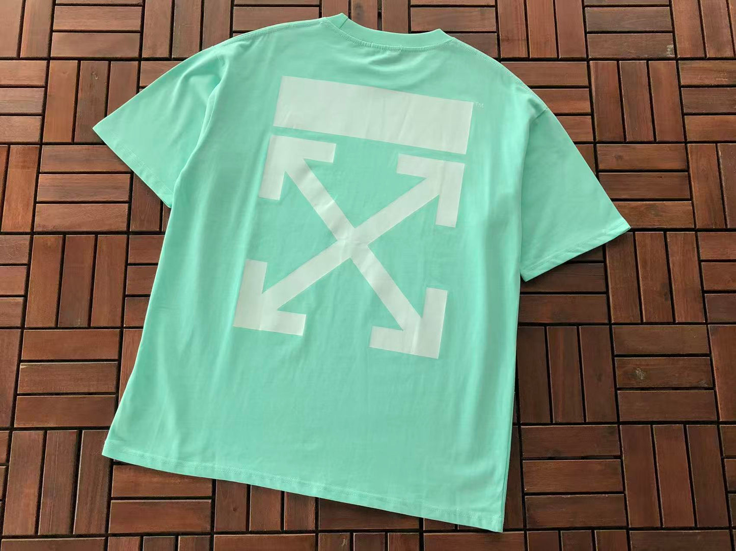 T-shirt Off
