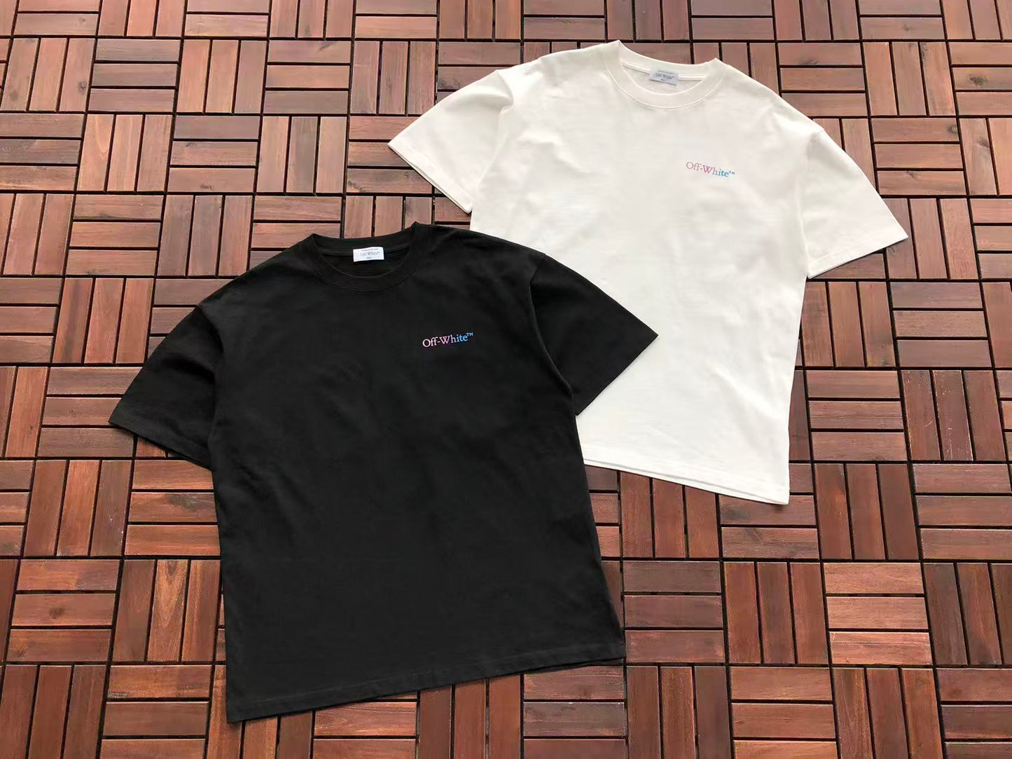 T-shirt Off