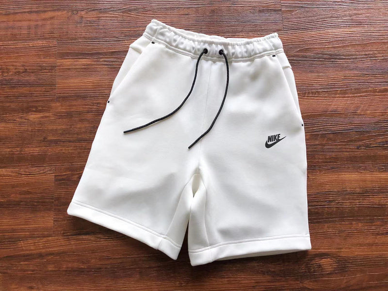 Calções Tech Fleece