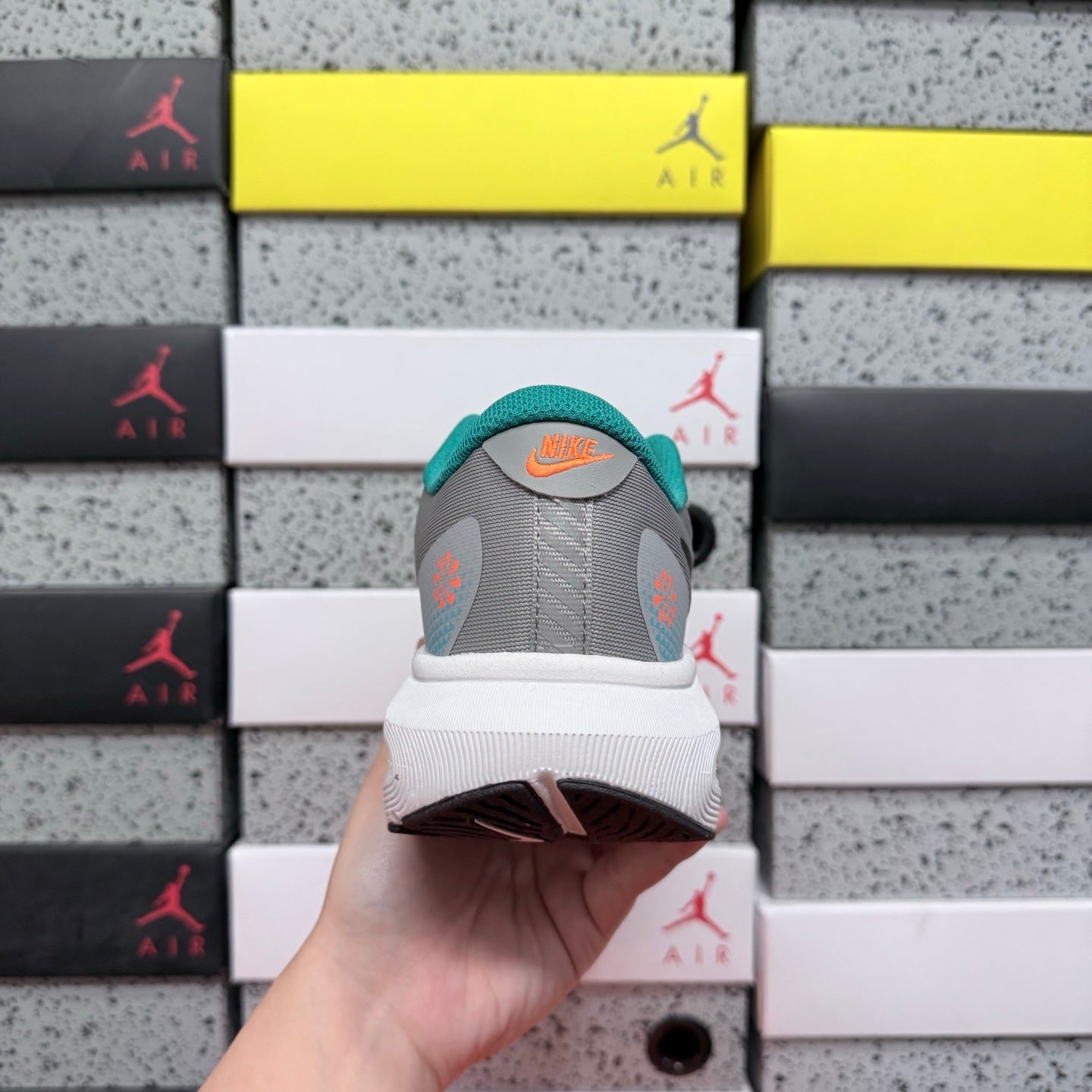 Nk Air Alphazoom Grey/White