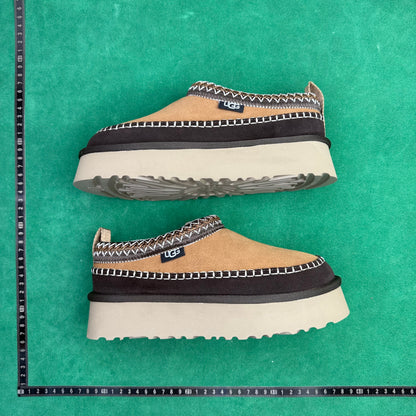 UGG Venture Daze