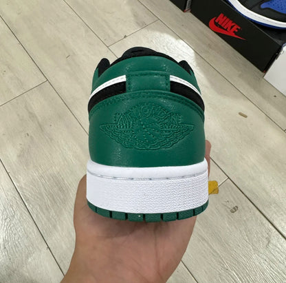 Air Jordan 1 Mystic Green