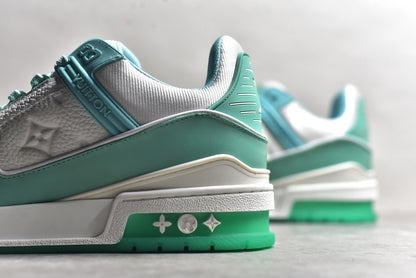 Trainer White and Green