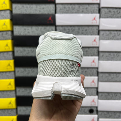 Cloud 5 Ice White