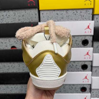 Curb Gold