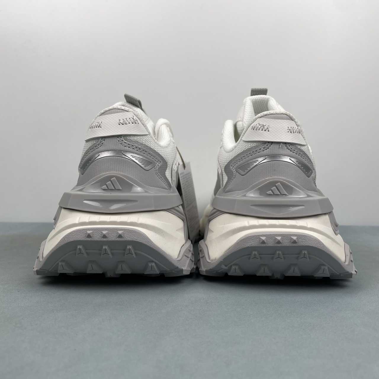 XLG STORM EDGE Silver Metallic Grey