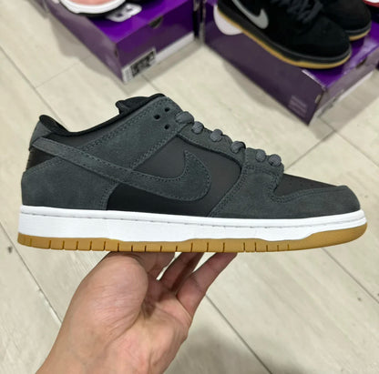 SB Dunk Low Dark Grey Black Gum