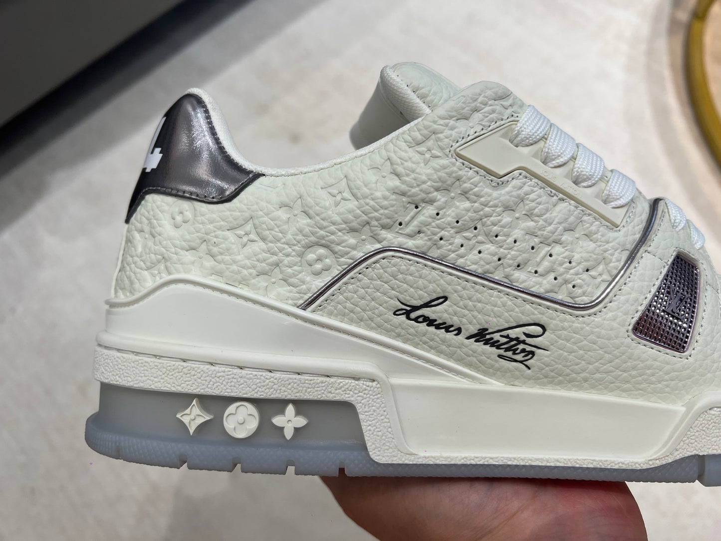 Trainer White and Gray