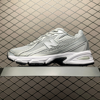 740 Silver / White / Black