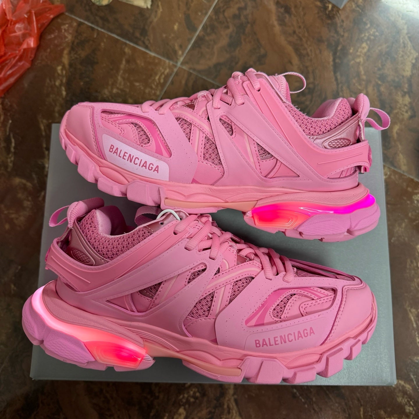 BLG Track Led Triple Pink