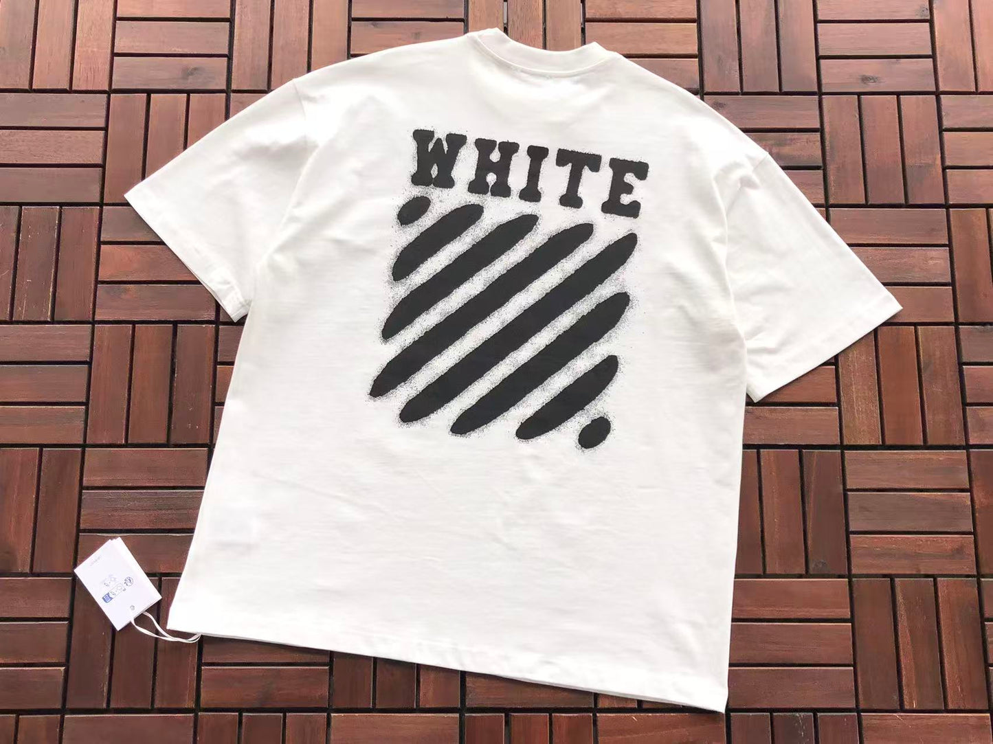 T-shirt Off