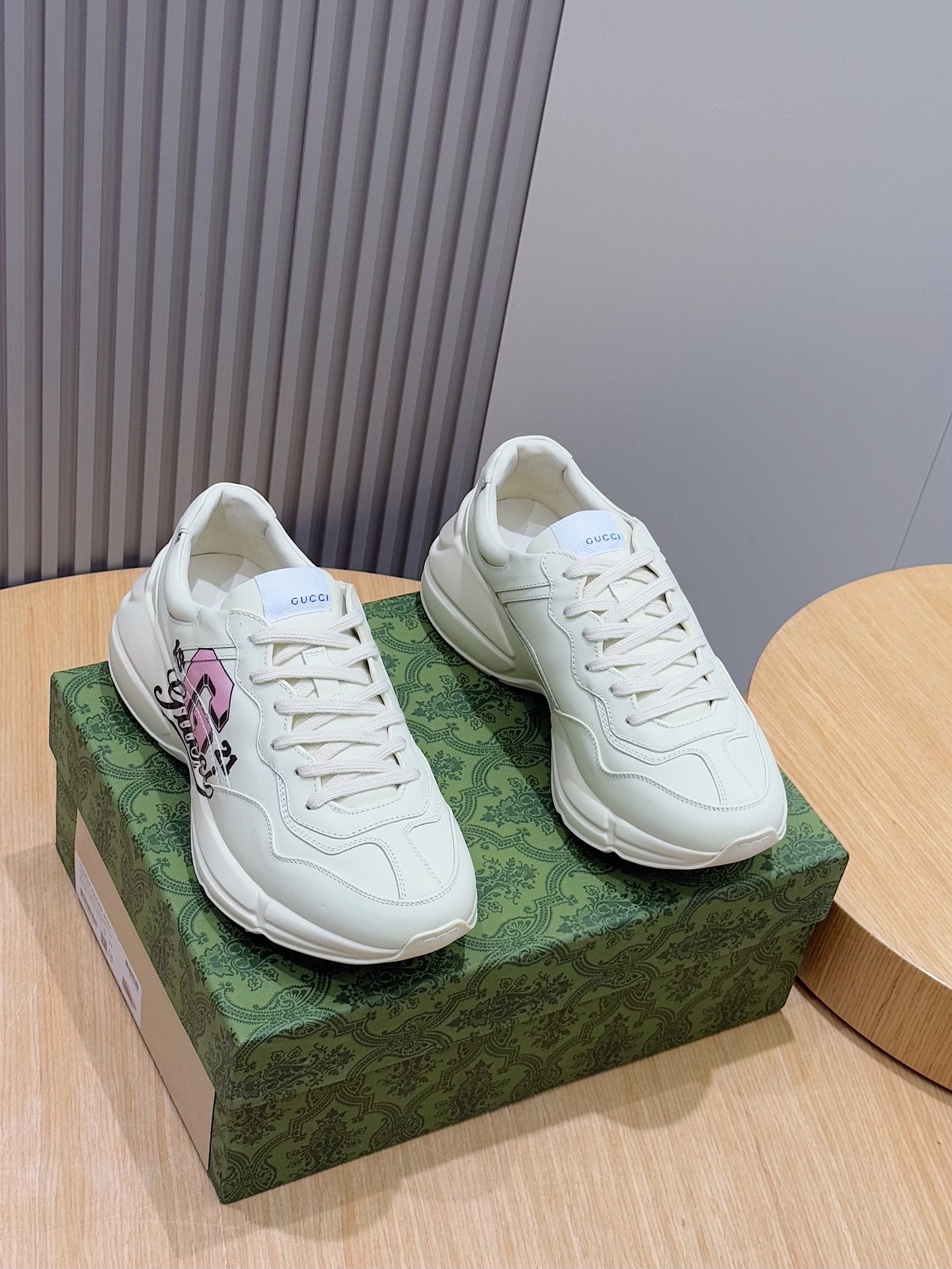 Gu Shoes