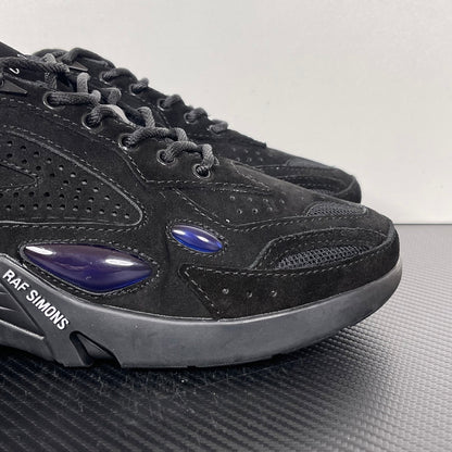 Cylon-21 Black
