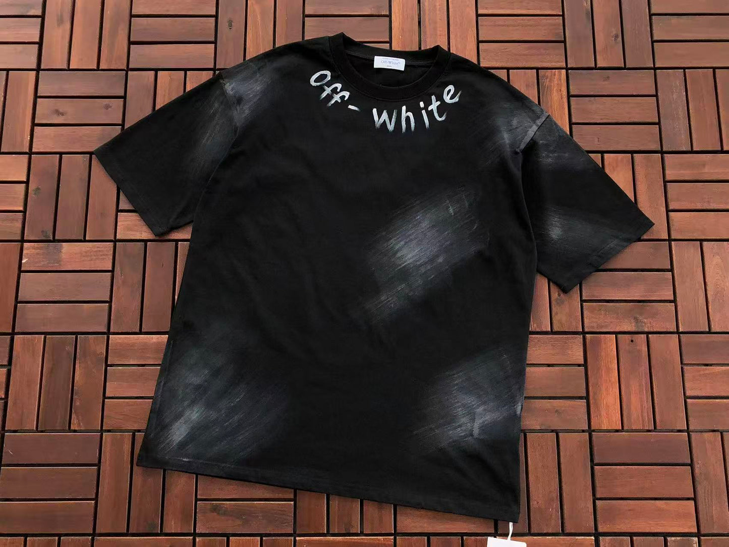 T-shirt Off