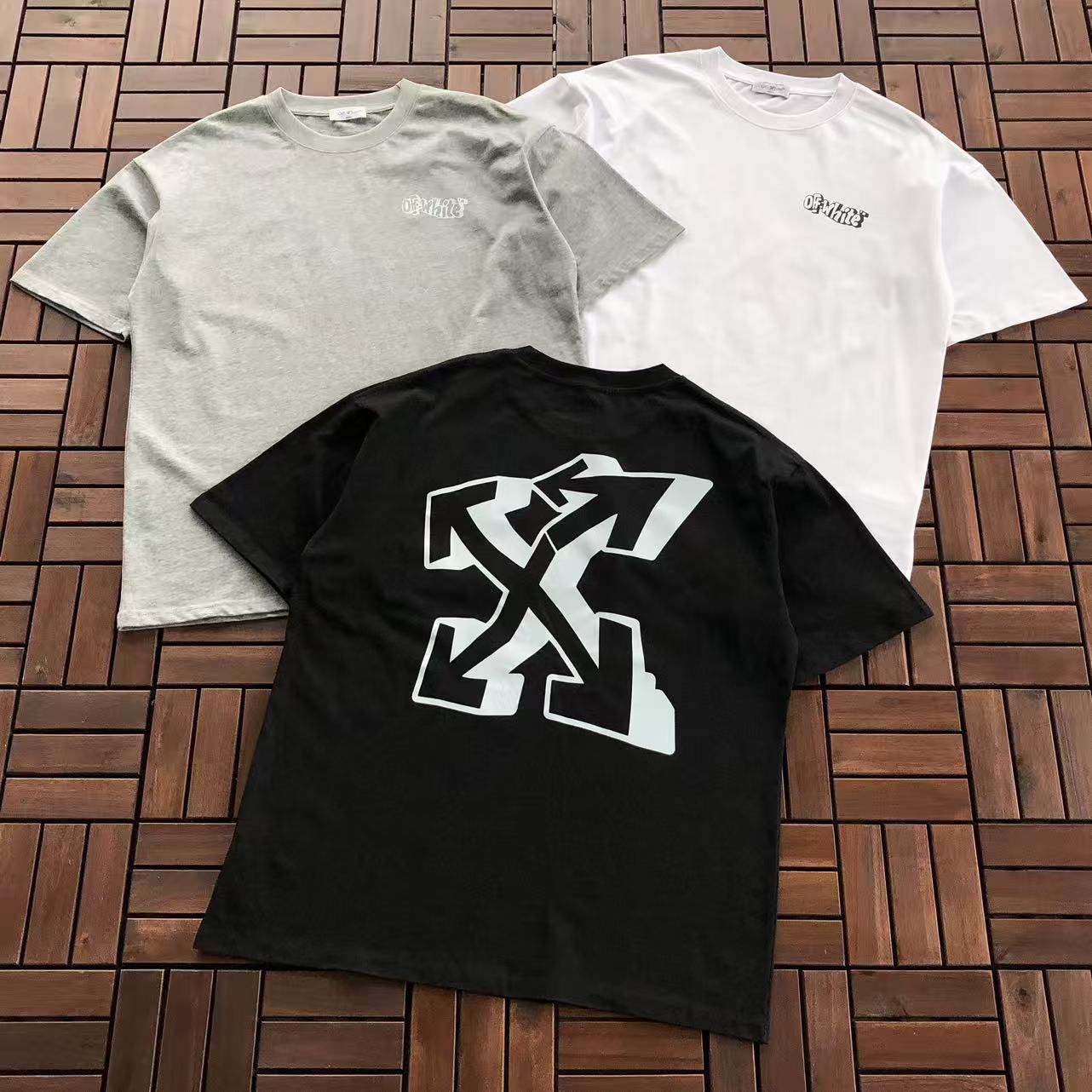 T-shirt Off