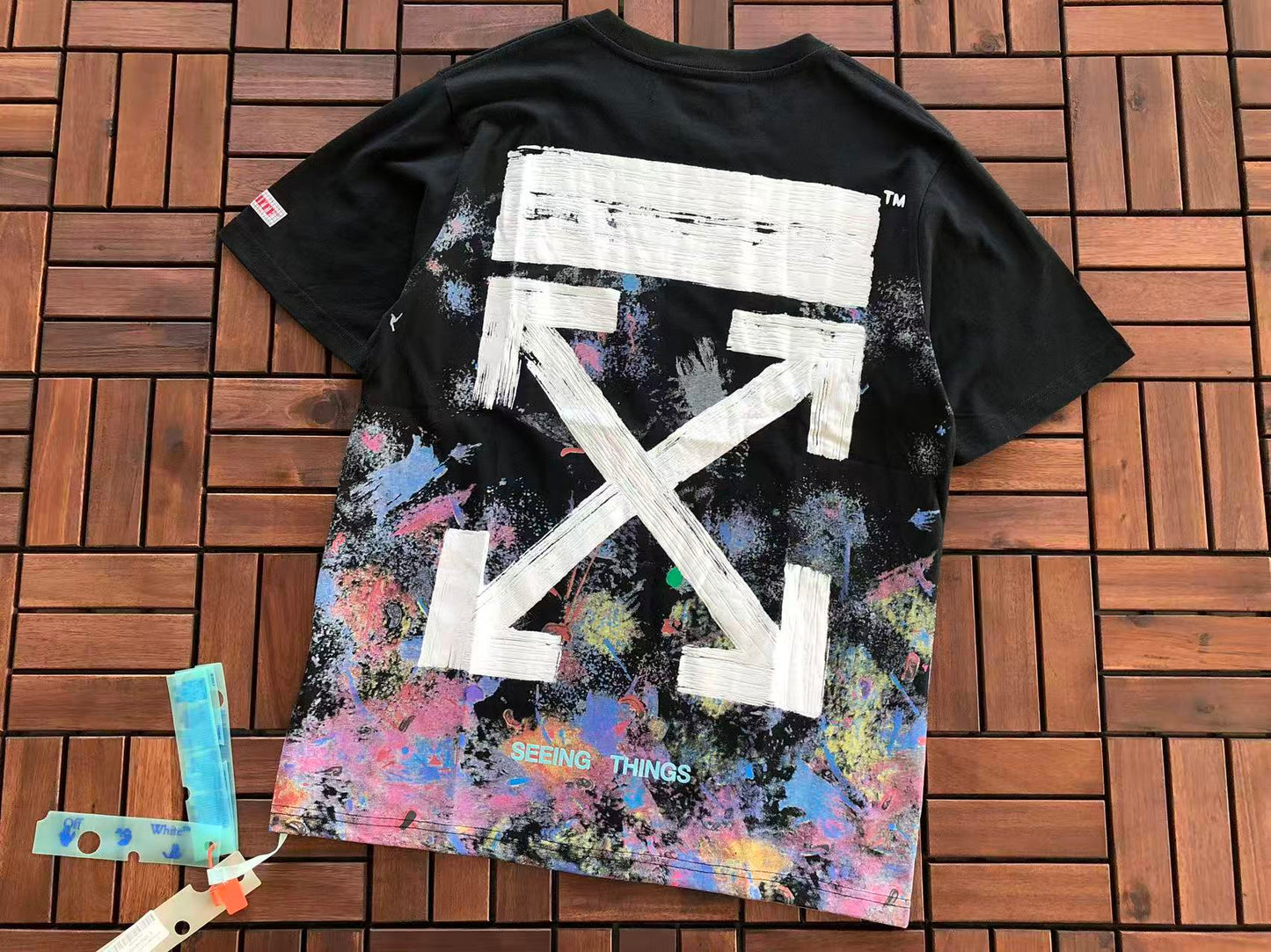 T-shirt Off
