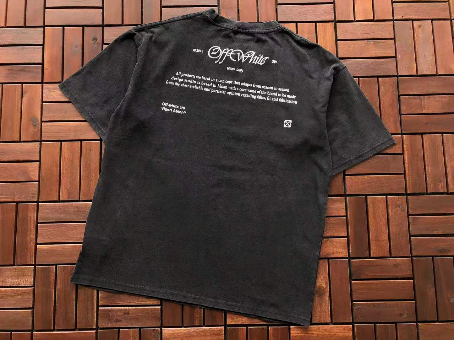 T-shirt Off