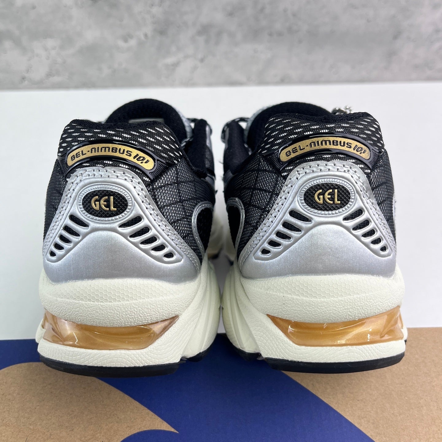 GEL-NIMBUS 10.1 Black/MidNight
