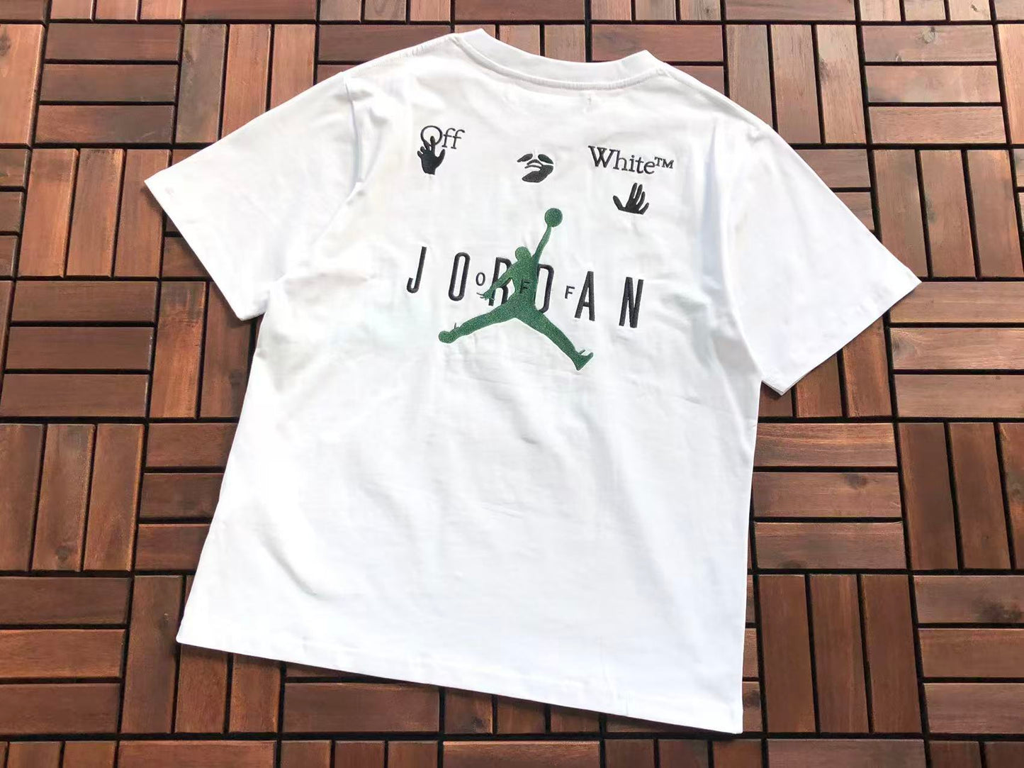T-shirt Off