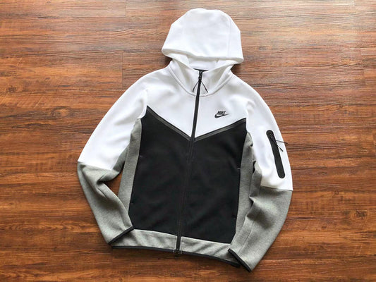 Conjunto Tech Fleece