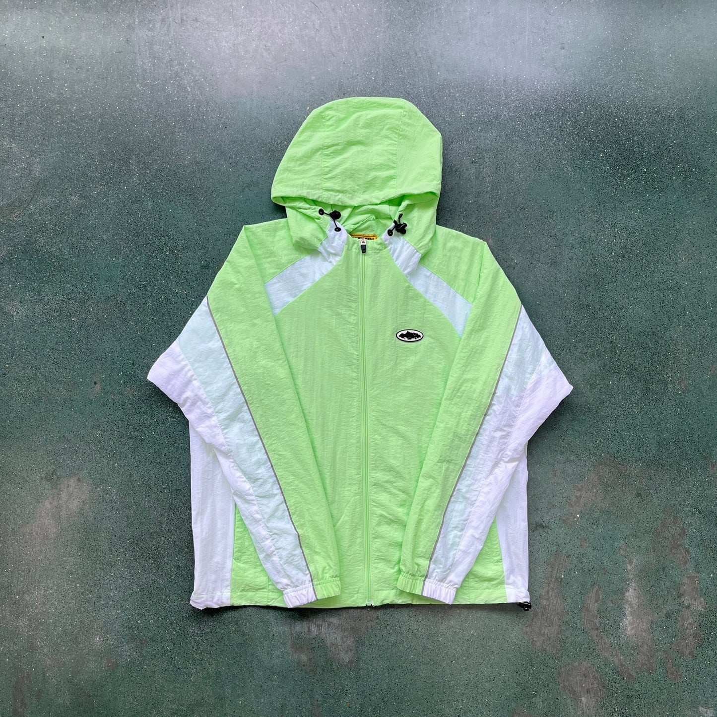 windbreaker in mint