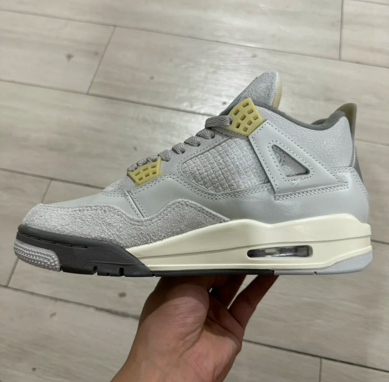 Air Jordan 4 Craft Photon Dust