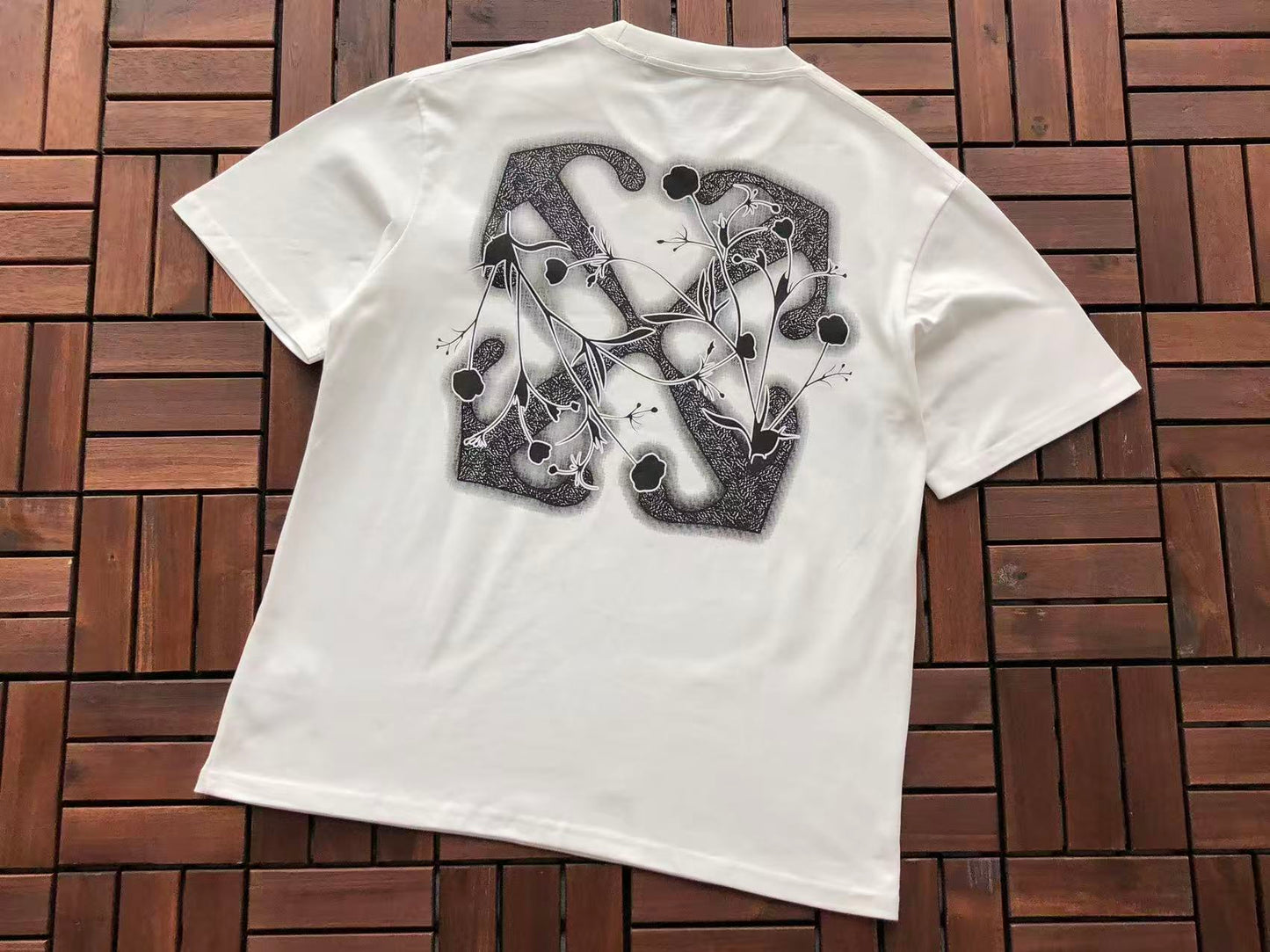 T-shirt Off