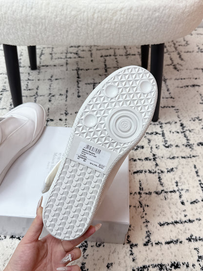 Maison High Pure White