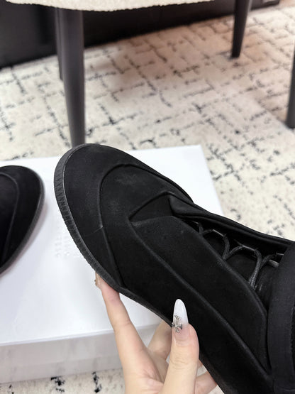 Maison High Pure Black