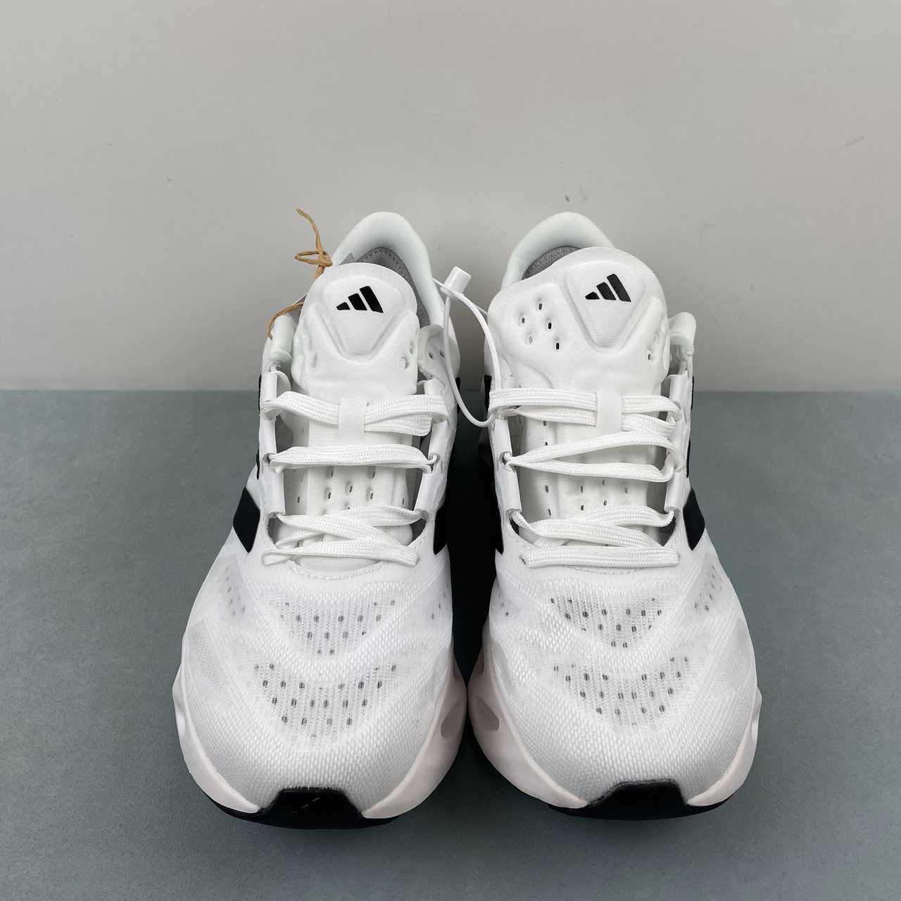 AD Switch Fwd M White Black