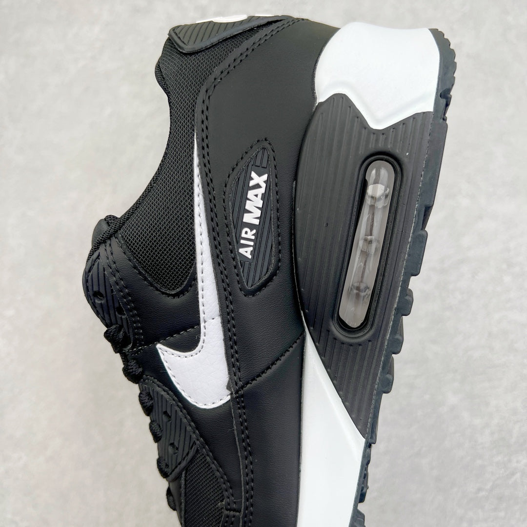 Air Max 90 Black and White