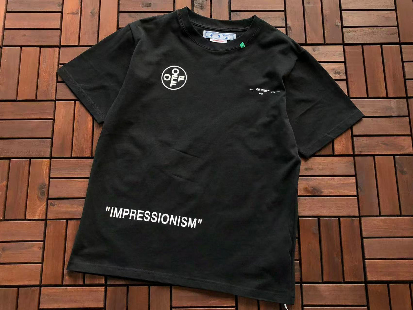 T-shirt Off
