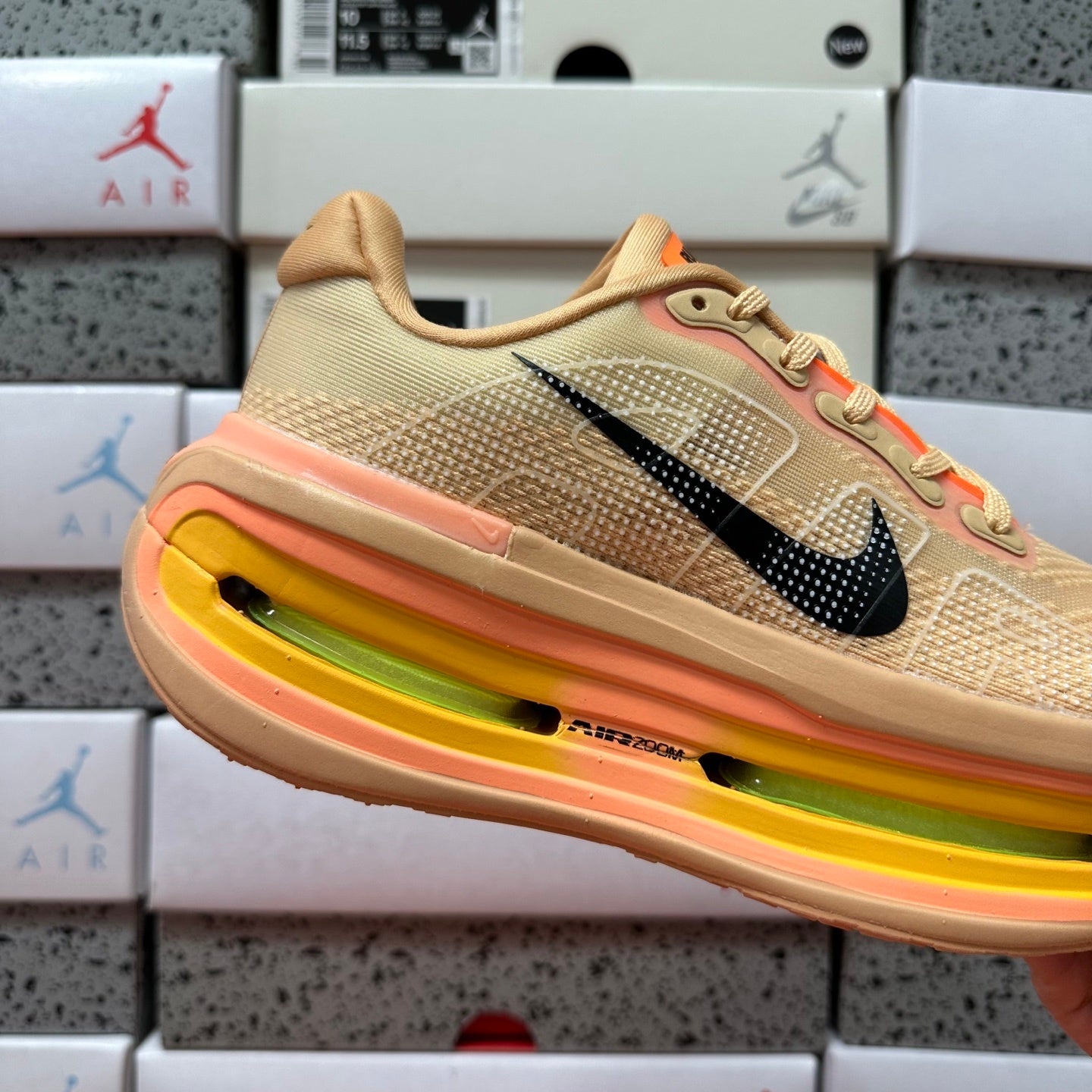 Vomero Premium Orange/Yellow
