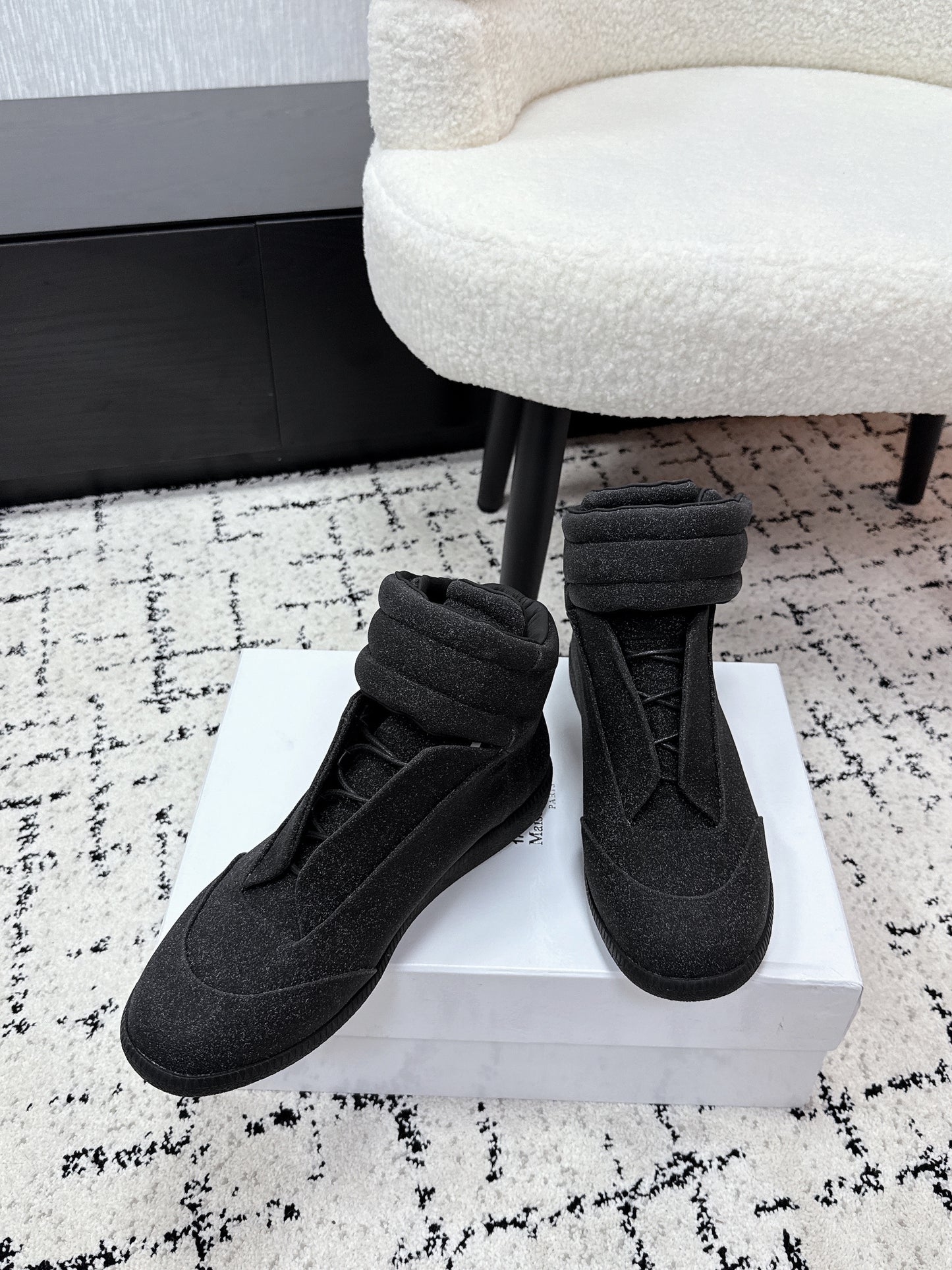Maison HIgh Black Cotton