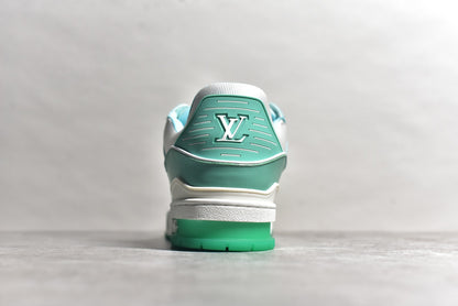 Trainer White and Green