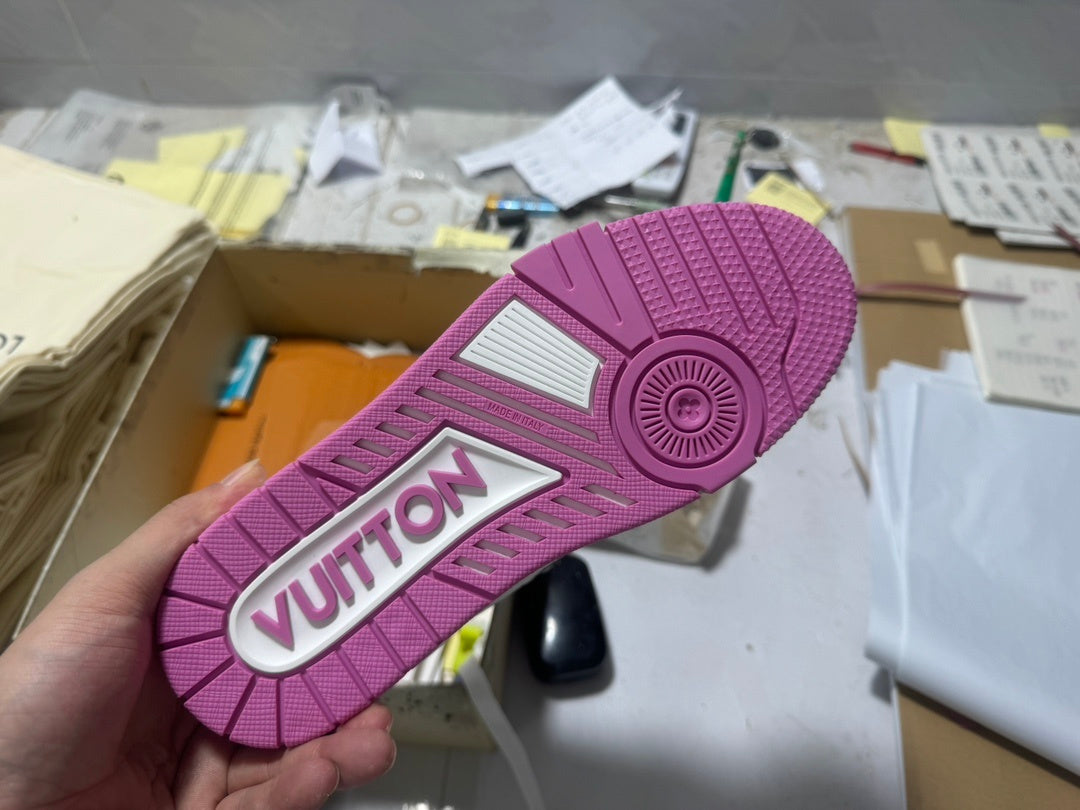 Trainer White and Pink