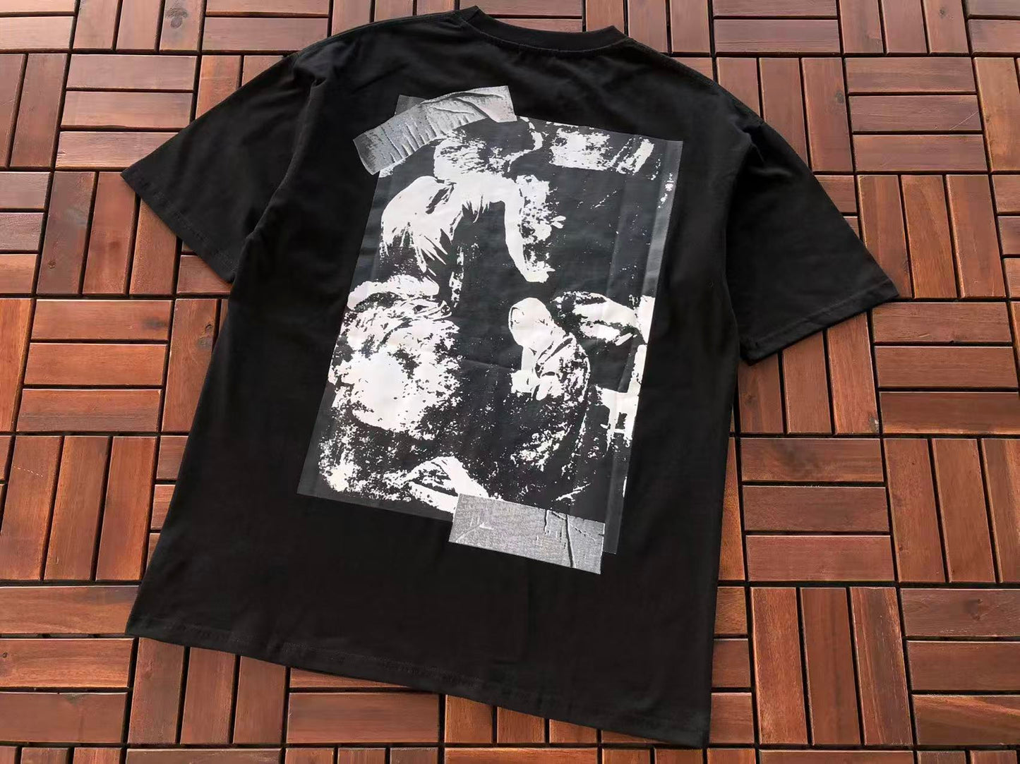 T-shirt Off
