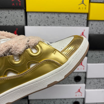 Curb Gold