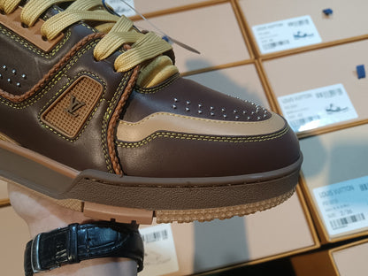 Trainer Brown