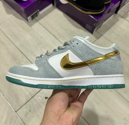 Nike xx Sean Cliver SB Dunk Low